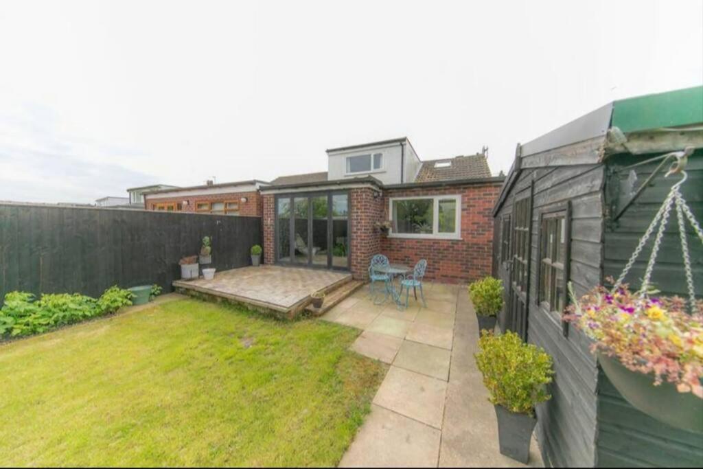 Recently Refurbished Home. Poulton-le-Fylde Εξωτερικό φωτογραφία